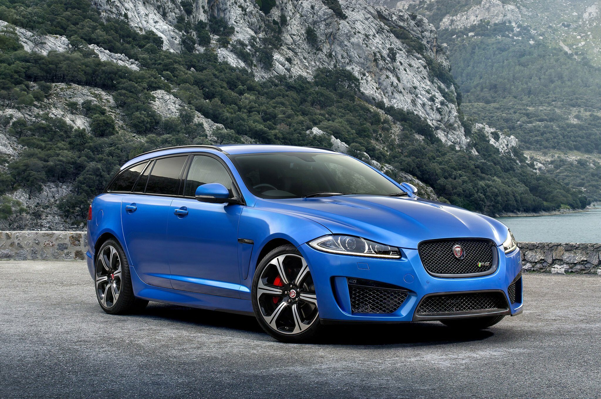 Тест-драйв Jaguar XFR-S Sportbrake (2015)