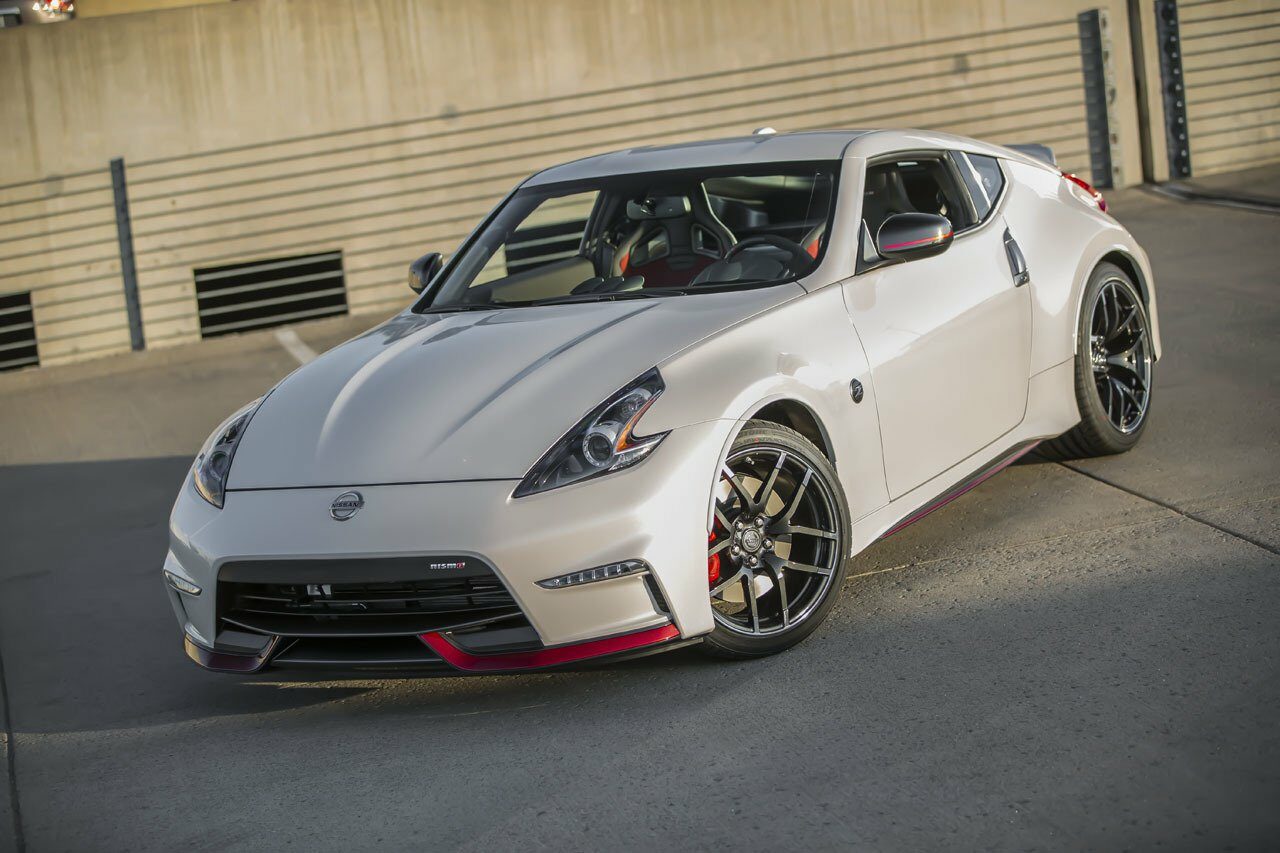 Тест-драйв Nissan 370Z Nismo (2015)