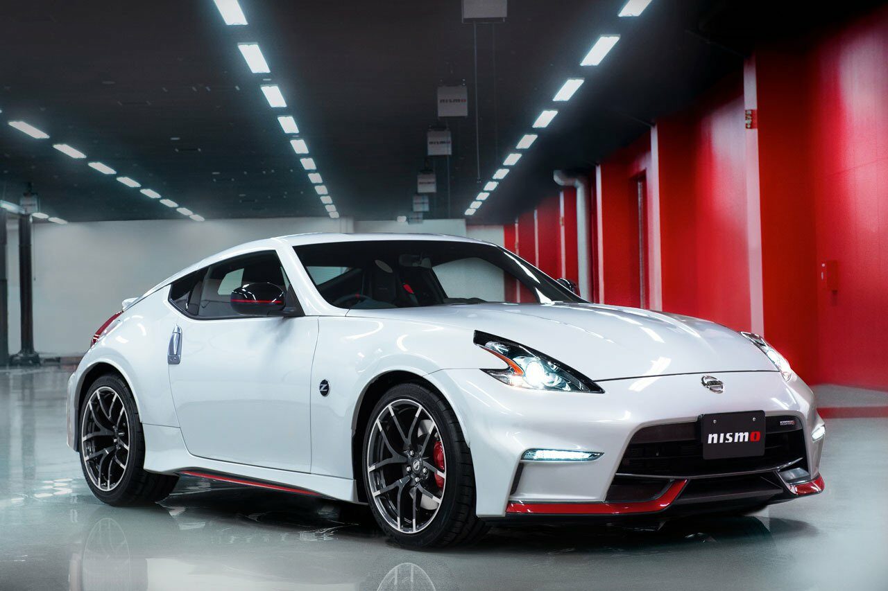 Тест-драйв Nissan 370Z Nismo (2015)