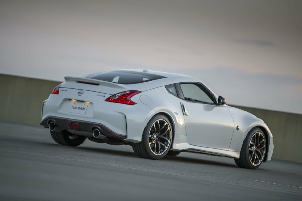 Тест-драйв Nissan 370Z Nismo (2015)