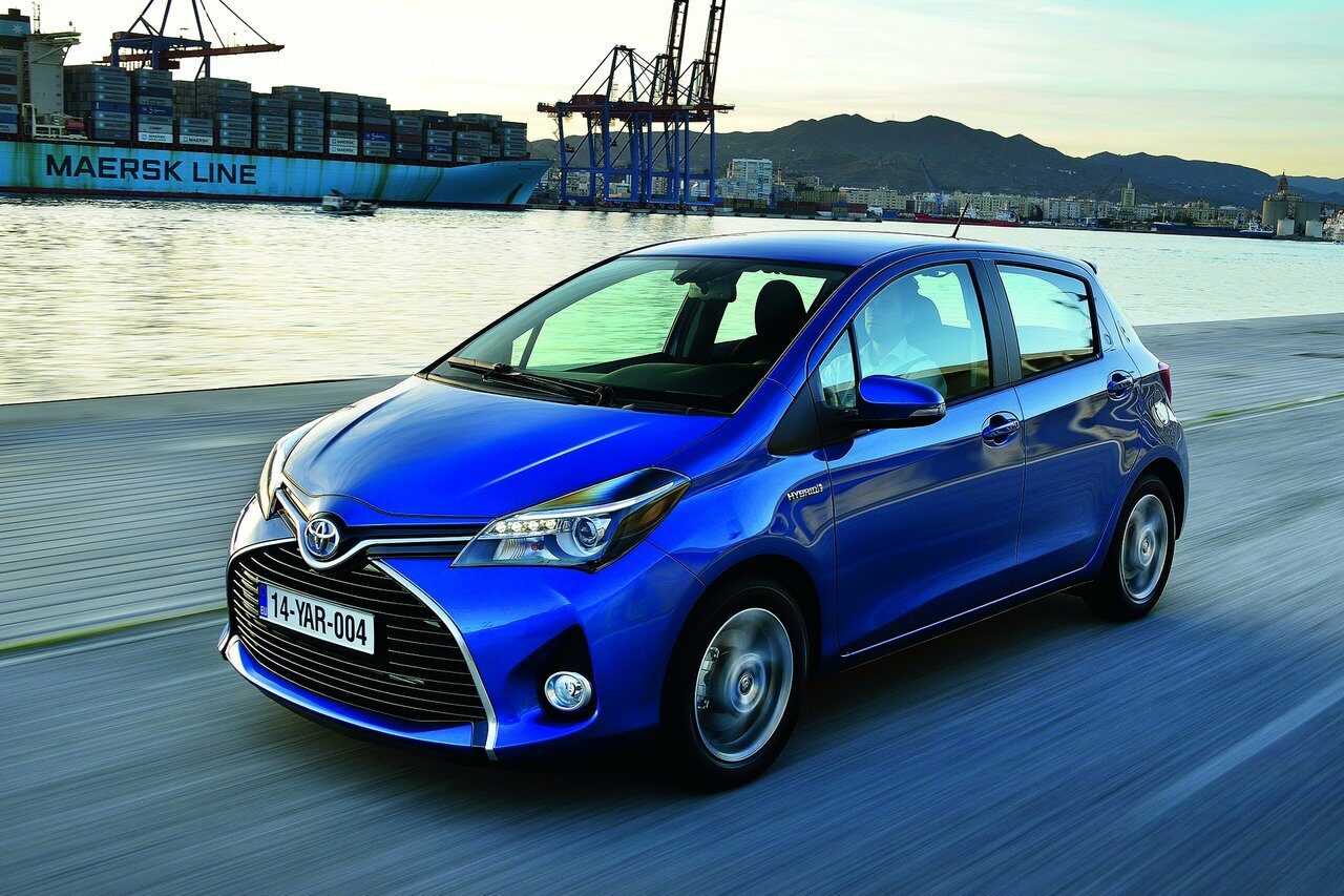 Тест-драйв Toyota Yaris (2015)