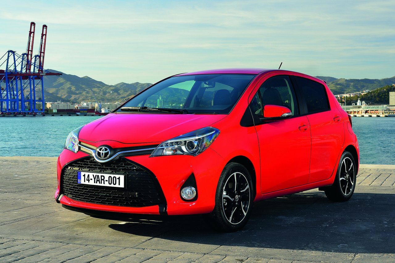 Тест-драйв Toyota Yaris (2015)