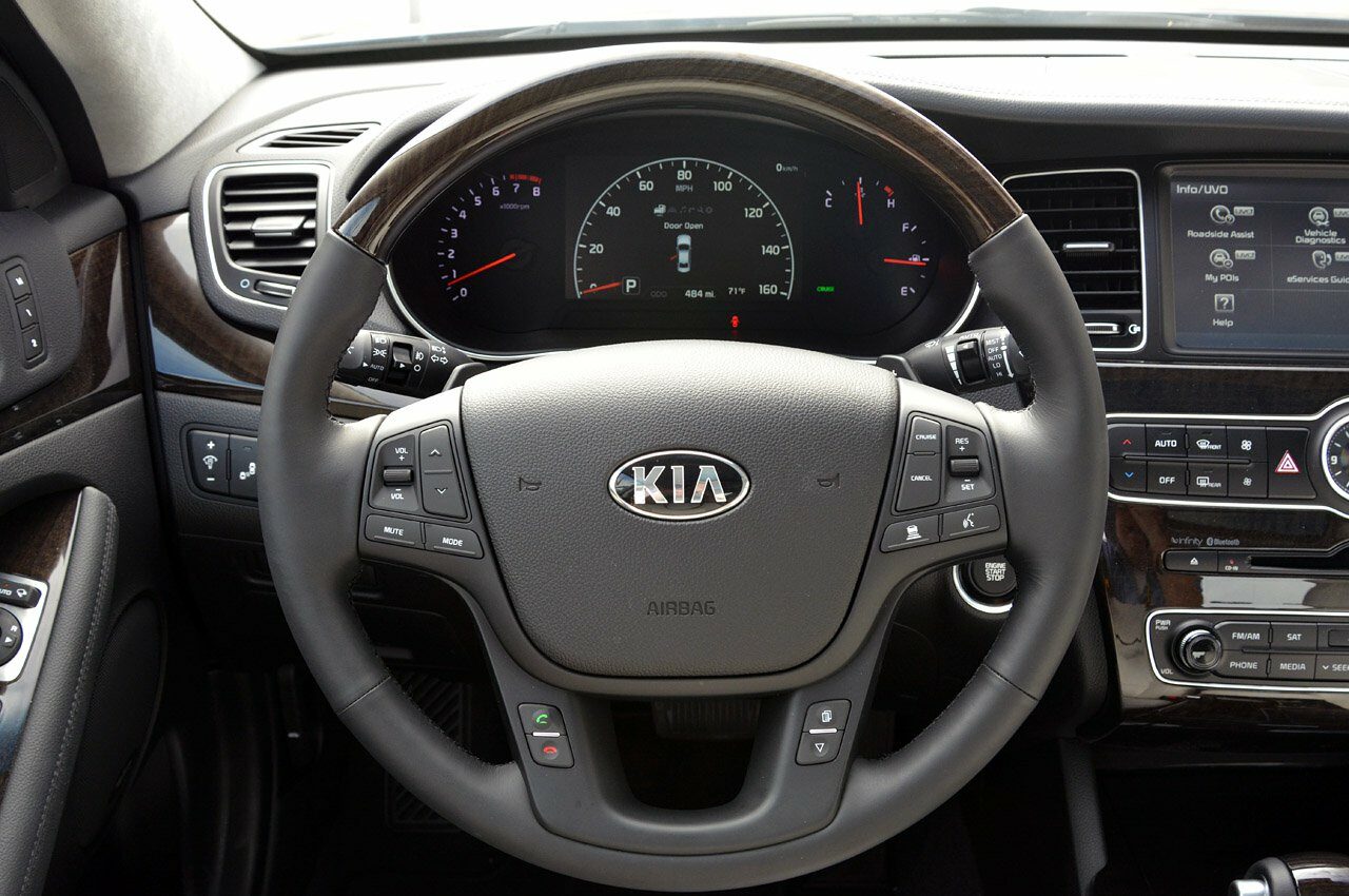 Тест-драйв Kia Cadenza (2014)