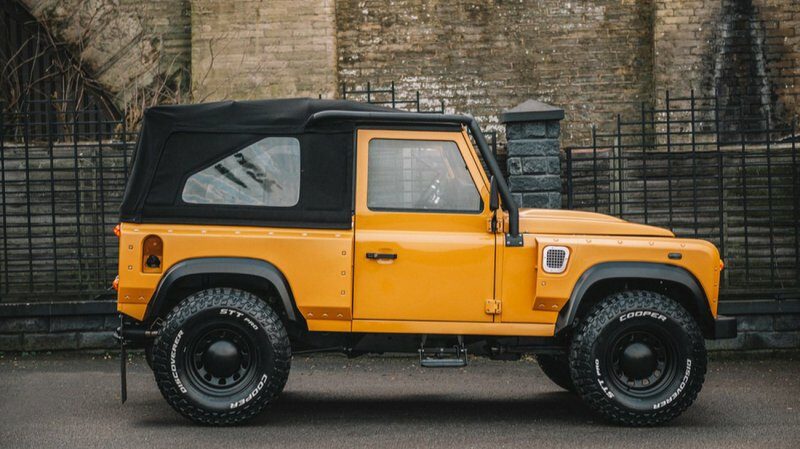 Land Rover Defender в ретро-дизайне от мастеров Chelsea Truck