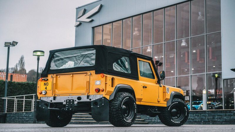 Land Rover Defender в ретро-дизайне от мастеров Chelsea Truck