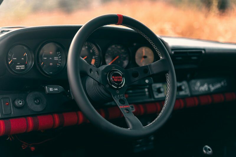 Porsche 911 Carrera в исполнении мастерской RWB