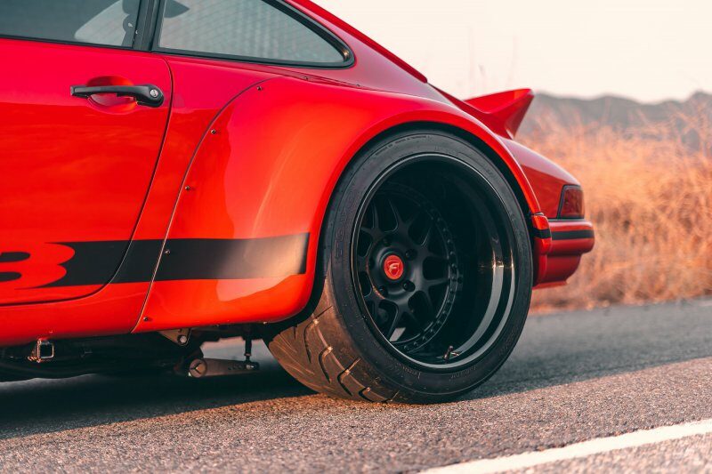 Porsche 911 Carrera в исполнении мастерской RWB