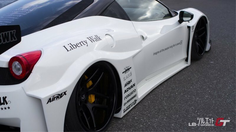 Ferrari 458 Italia в обвесе от Liberty Walk