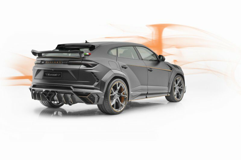 Lamborghini Urus в радикальном тюнинге от Mansory