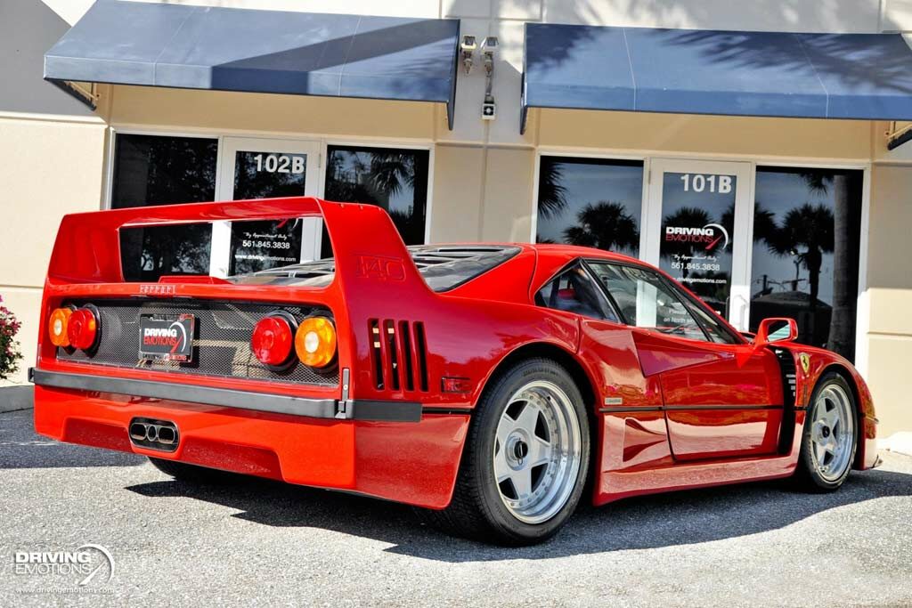 Ferrari F40 1992