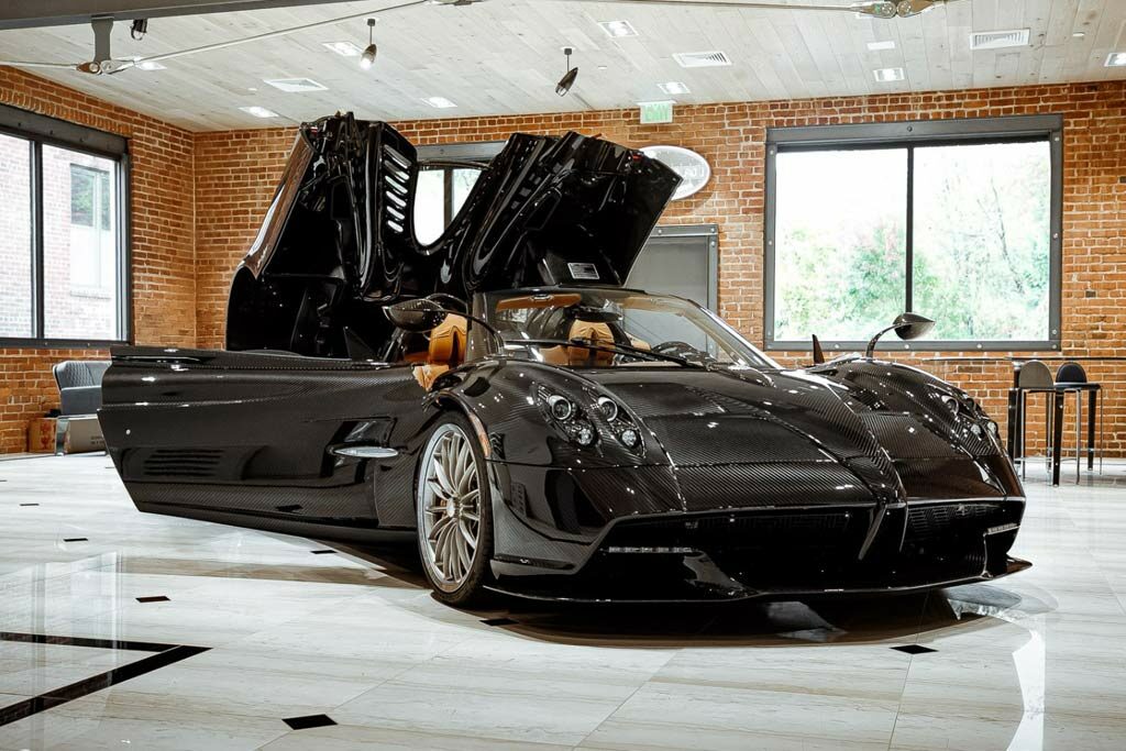 Pagani Huayra Roadster