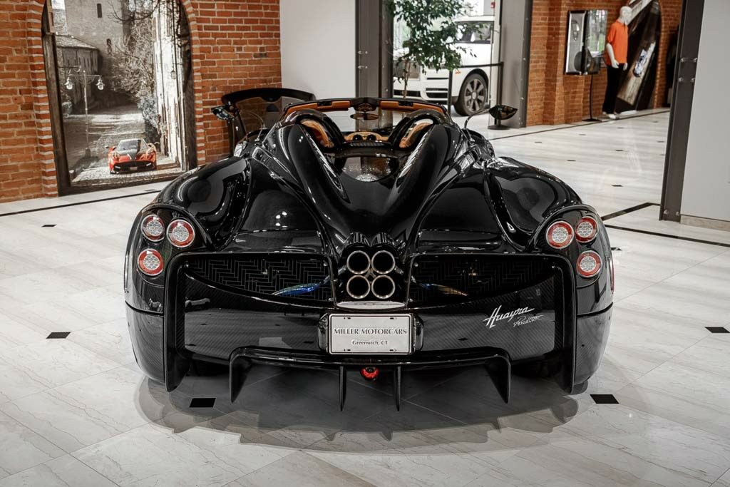 Pagani Huayra Roadster