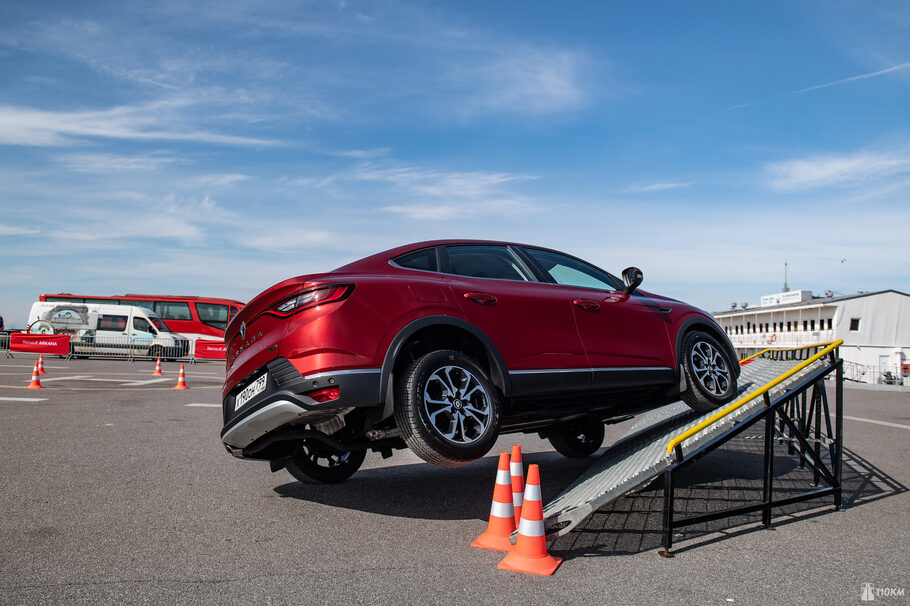 Тест драйв Renault Arkana  красавчик поневоле