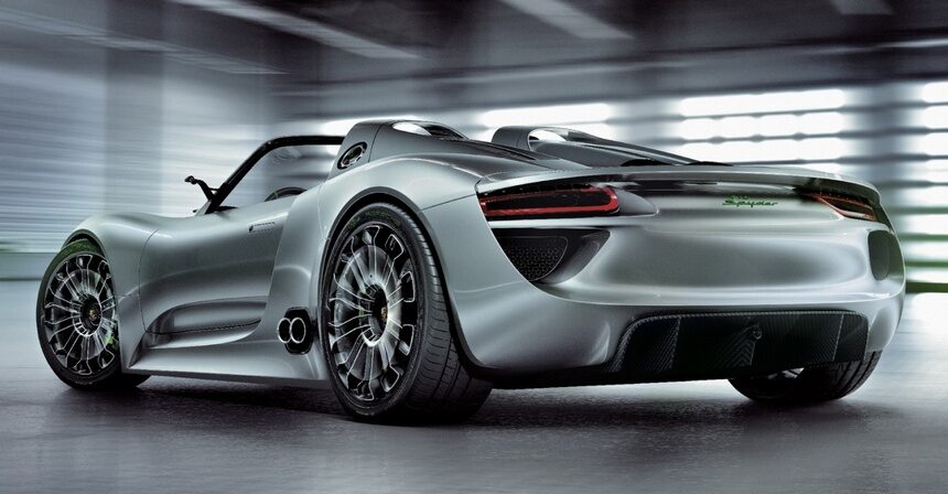 2010_porsche_918_hybrid_concept_rear-4216529