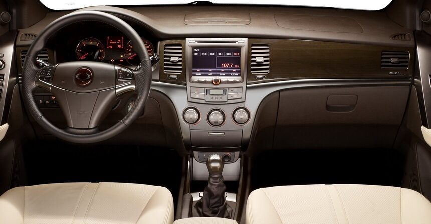 2010_ssangyong-actyon-concept_dashboard-8388969