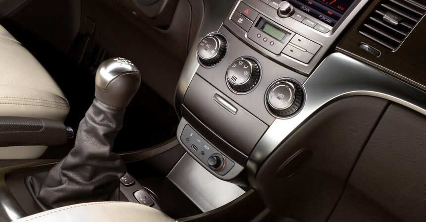 2010_ssangyong-actyon-concept_details-5798835