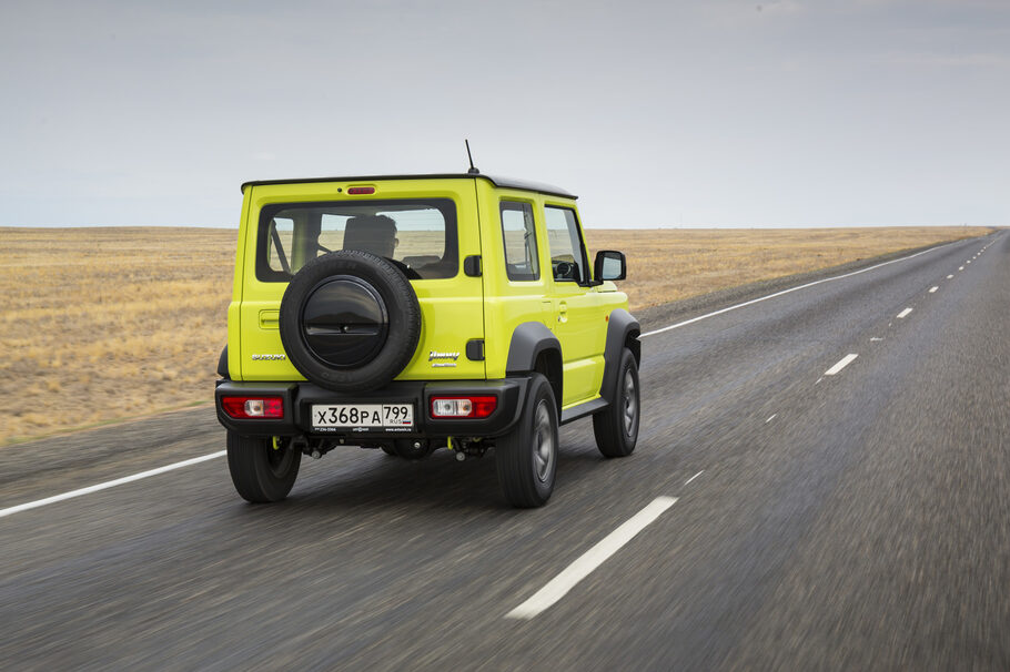 Тест драйв Suzuki Jimny  аскеза звезд