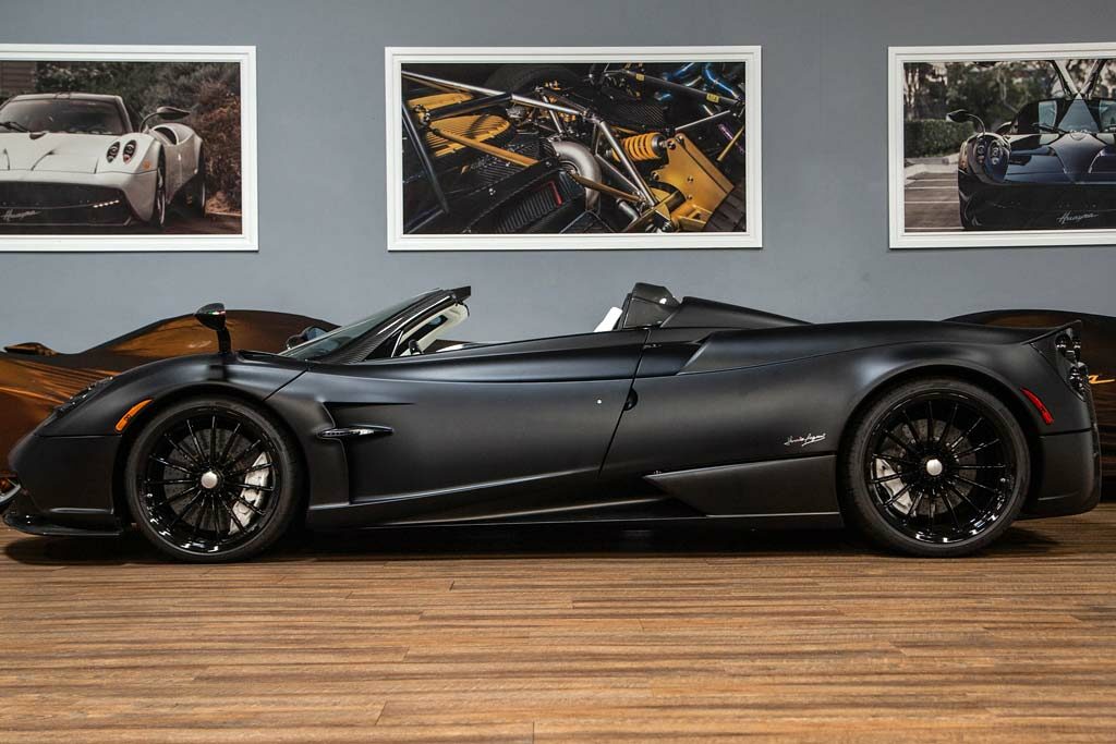 Pagani Huayra Roadster