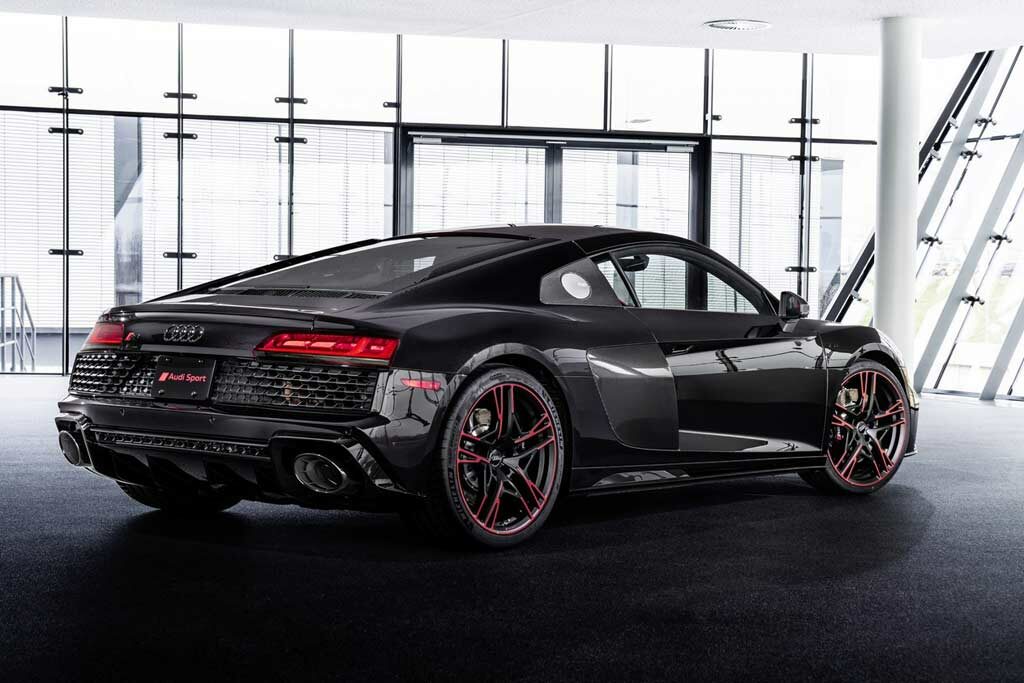 Audi R8 Black Panther