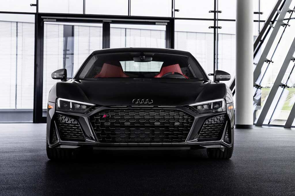 Audi R8 Black Panther